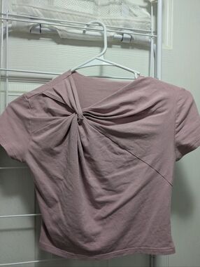 Lululemon Asymmetrical Front-Twist T-Shirt